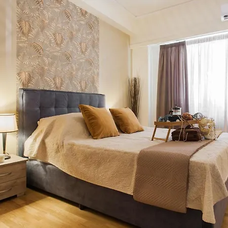 Lovely Renovated Apartment Walk To Acropolis Athens Exterior photo